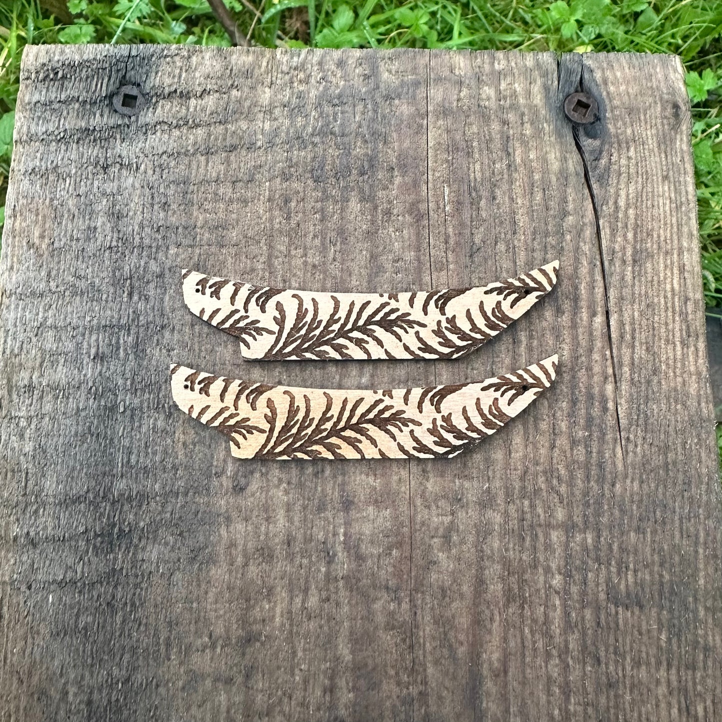 One Pair Of Red Alder Cabs ~ Buy 2 Get 1 Free