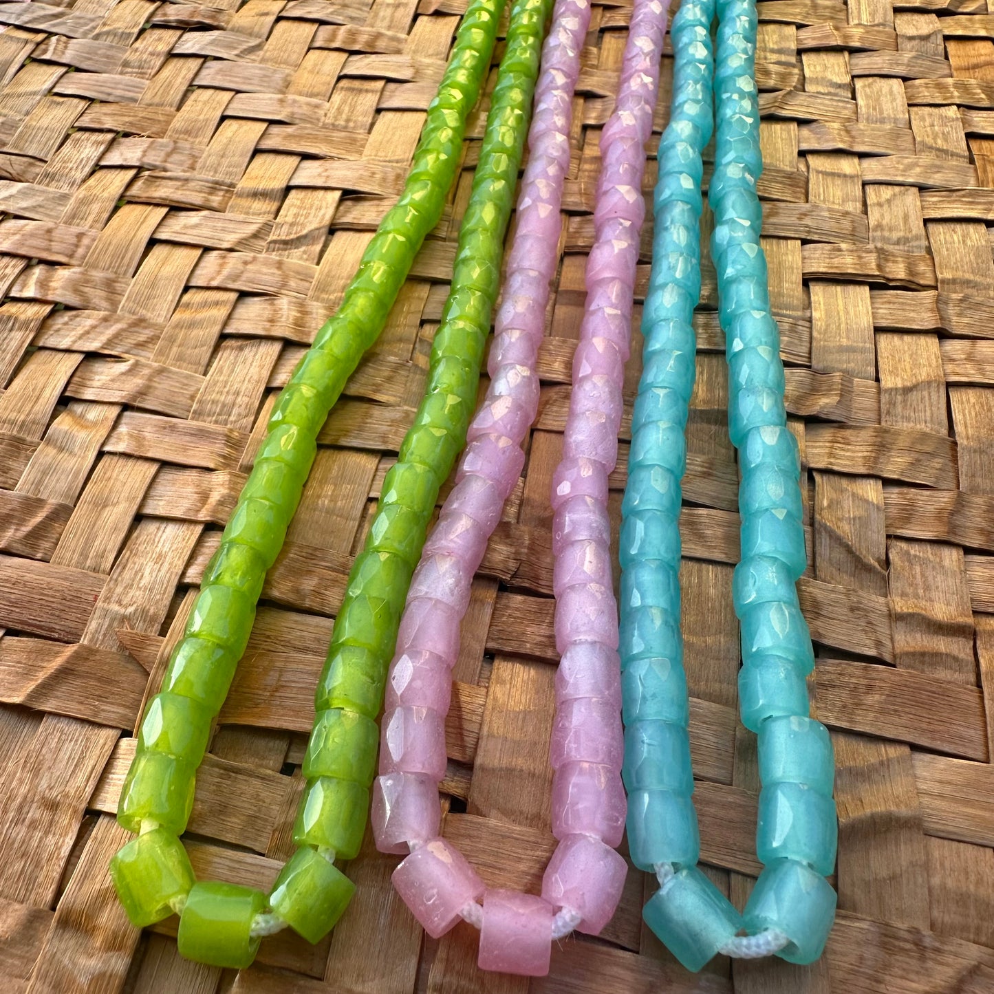 One Strand Mini 7MM New Generation Trade Beads