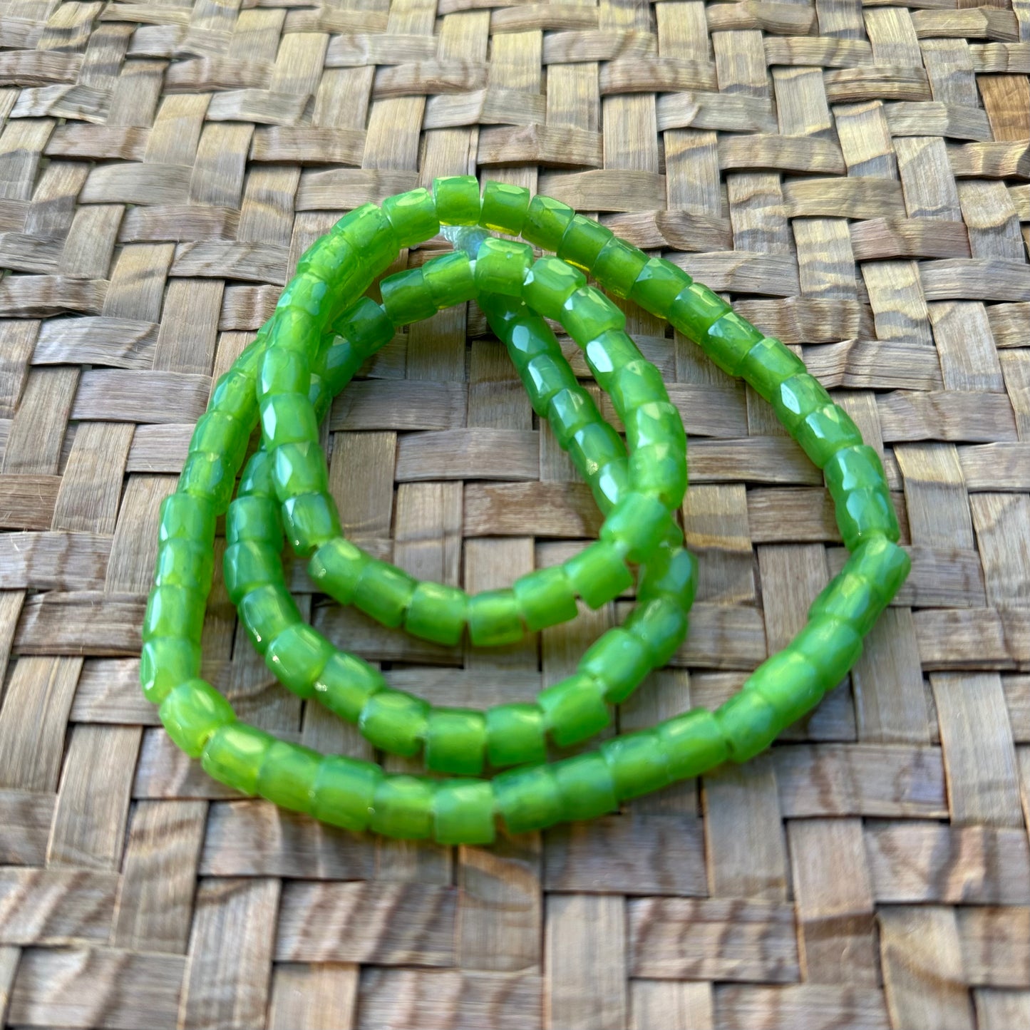 One Strand Mini 7MM New Generation Trade Beads