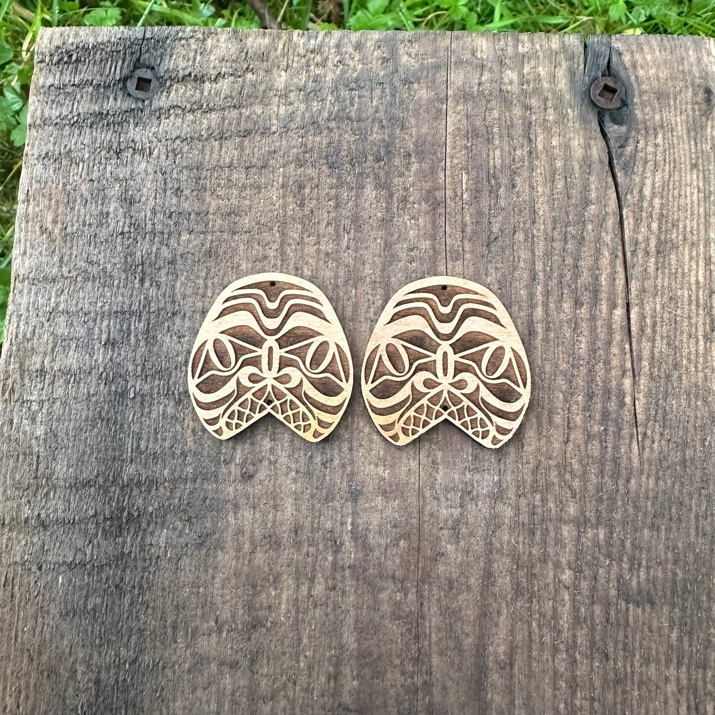 One Pair Of Red Alder Cabs ~ Buy 2 Get 1 Free