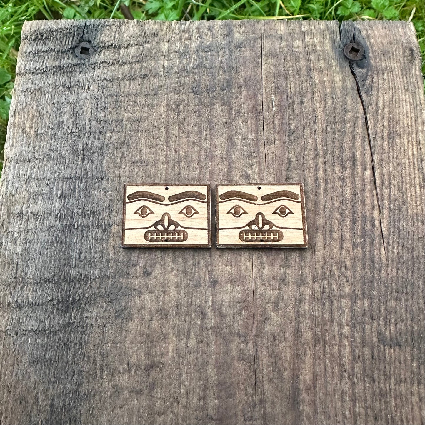 One Pair Of Red Alder Cabs ~ Buy 2 Get 1 Free